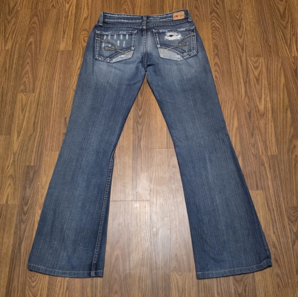 BKE Womens Grace Distressed Flare Jeans Size 29x32 Blue Denim Y2K E75 - Picture 9 of 13